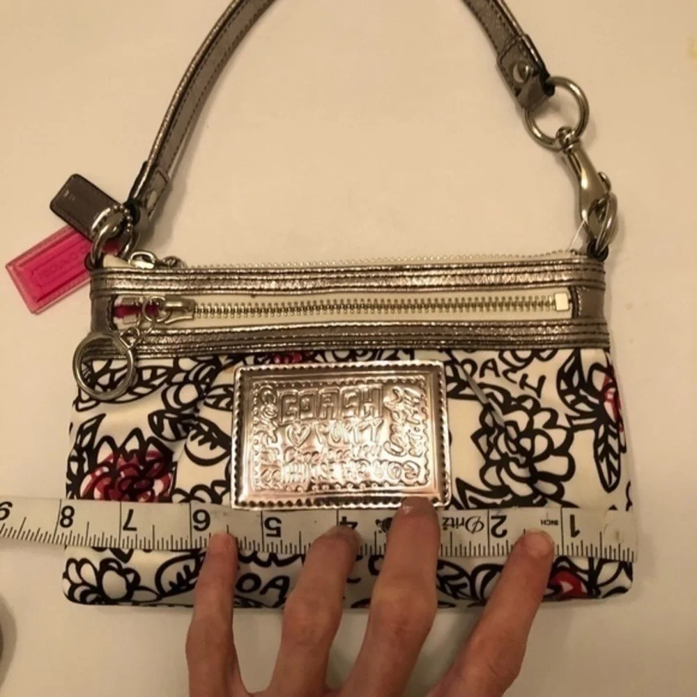 Coach poppy white floral sateen mini clutch bag
